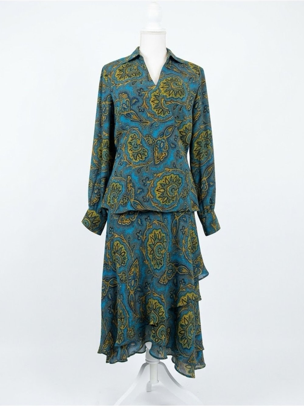 Vintage Evan-Picone Multi-color Paisley Print 3 Piece Set
